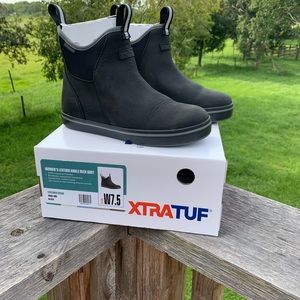 XTRATUF Women’s “leather” ankle deck boot